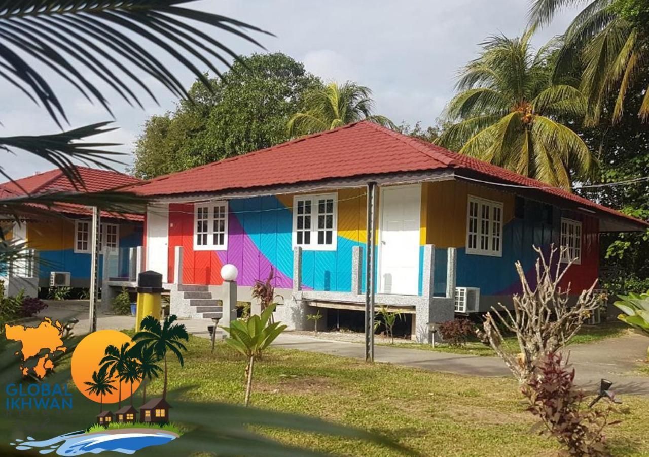 Global Ikhwan Resort Kuah Buitenkant foto