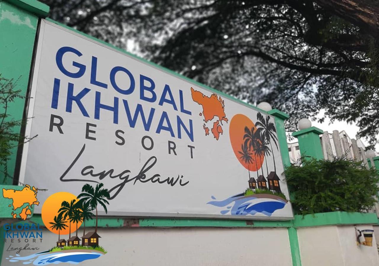 Global Ikhwan Resort Kuah Buitenkant foto